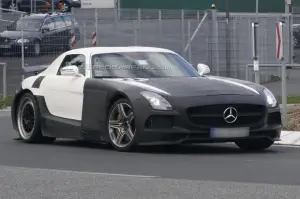 Mercedes SLS AMG Black Series nuove foto spia - 2