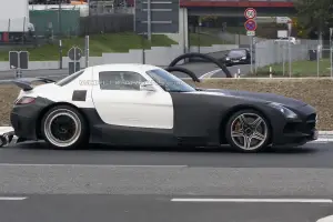 Mercedes SLS AMG Black Series nuove foto spia - 3