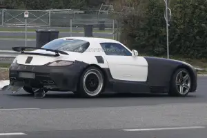 Mercedes SLS AMG Black Series nuove foto spia - 4