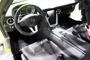 Mercedes SLS AMG E-CELL - Detroit 2011