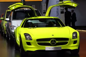 Mercedes SLS AMG E-CELL - Detroit 2011
