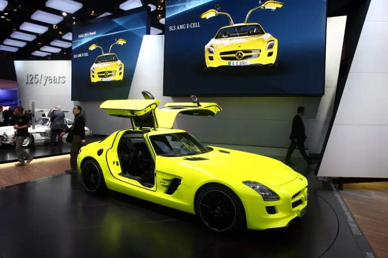 Mercedes SLS AMG E-CELL - Detroit 2011 - 1