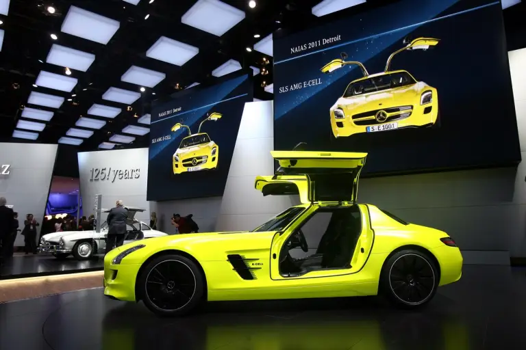 Mercedes SLS AMG E-CELL - Detroit 2011 - 7