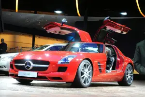 Mercedes SLS AMG: foto da Francoforte - 4