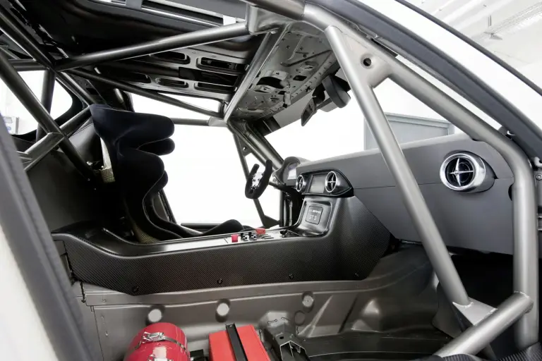 Mercedes SLS AMG GT3 - 4