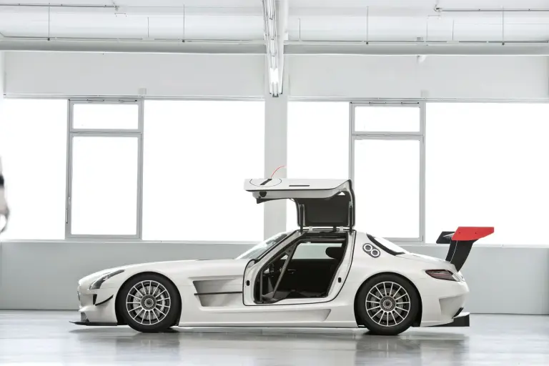Mercedes SLS AMG GT3 - 11