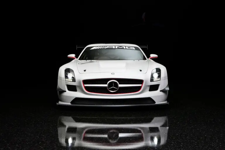 Mercedes SLS AMG GT3 - 13
