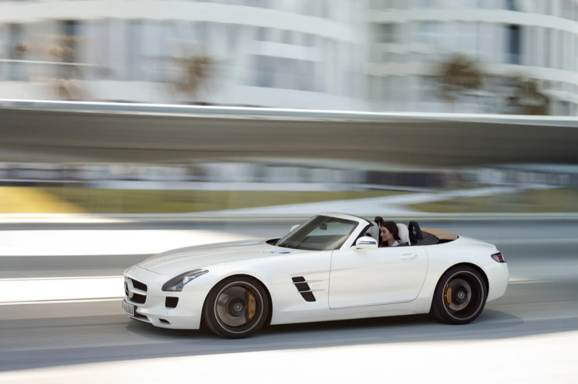 Mercedes SLS AMG Roadster (2) - 14