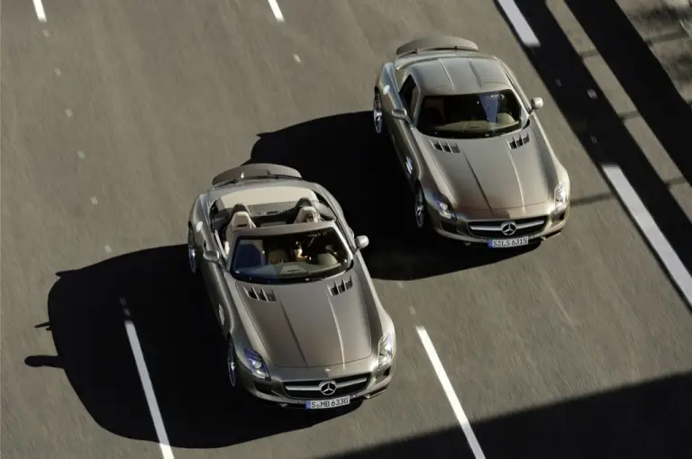 Mercedes SLS AMG Roadster (2) - 16