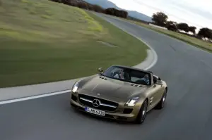Mercedes SLS AMG Roadster (2) - 19