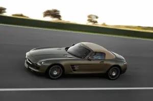 Mercedes SLS AMG Roadster (2) - 22