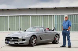 Mercedes SLS AMG Roadster e Mercedes AMG E-Cell - Test drive Jay Leno - 3