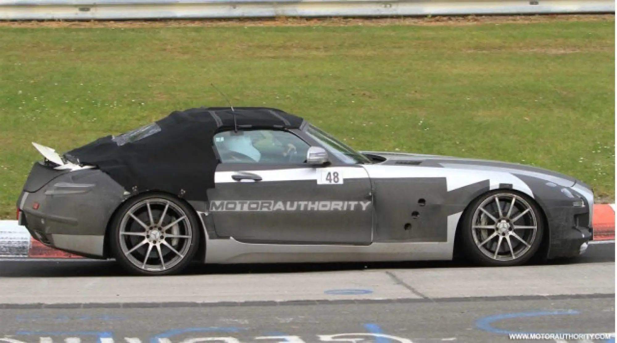 Mercedes SLS AMG Roadster - Foto spia 22-05-2010 - 7