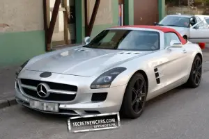 Mercedes SLS AMG Roadster foto spia - 2