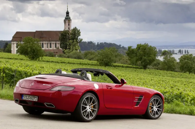Mercedes SLS AMG Roadster, foto ufficiali - 4