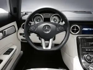 Mercedes SLS AMG Roadster, foto ufficiali