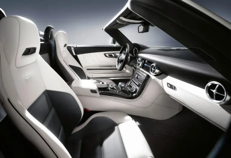 Mercedes SLS AMG Roadster - Galleria 2 - 16