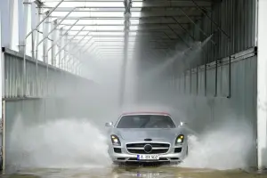 Mercedes SLS AMG Roadster - 2