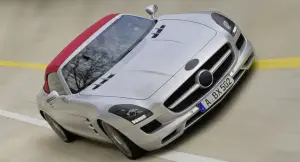 Mercedes SLS AMG Roadster - 1