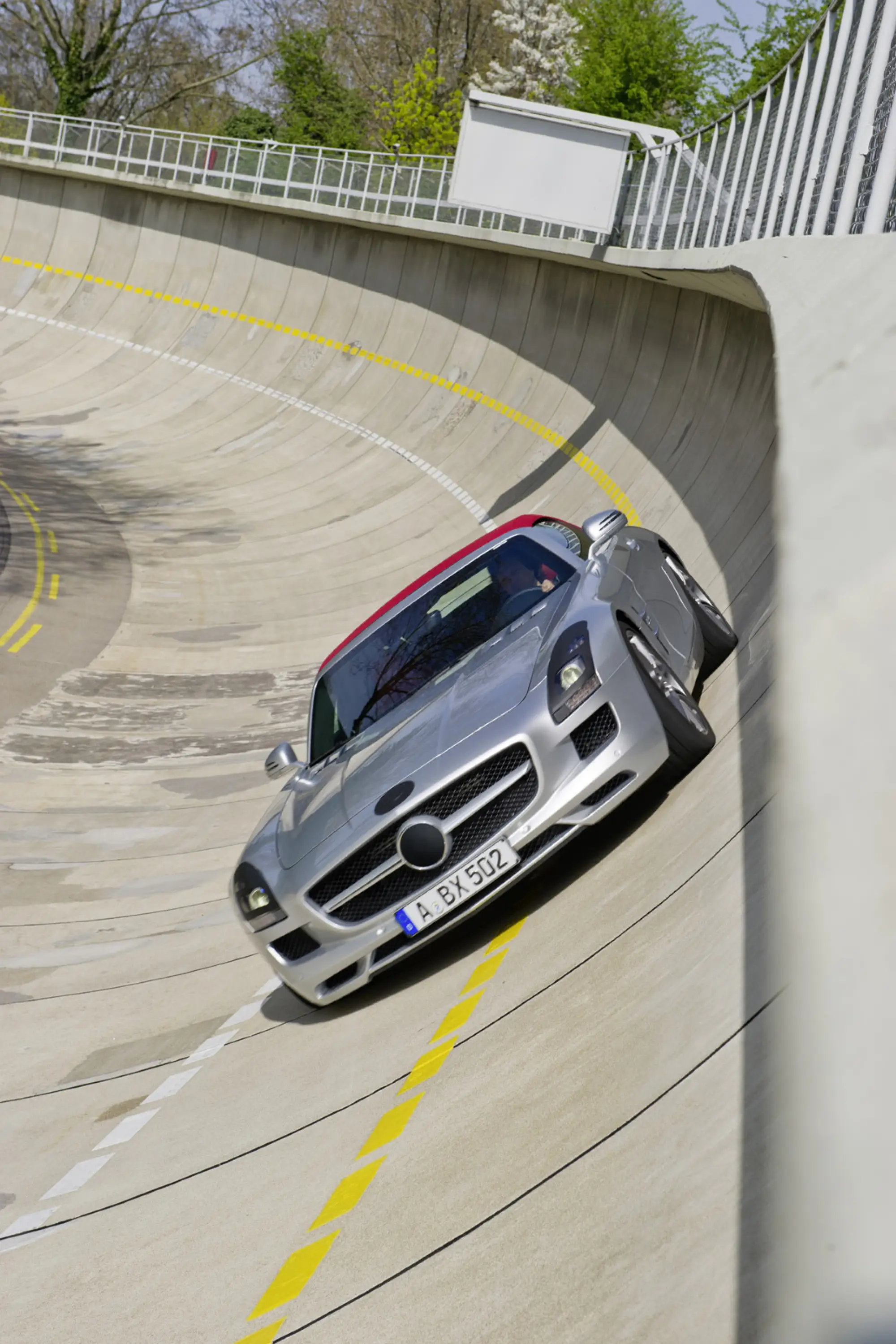 Mercedes SLS AMG Roadster - 11