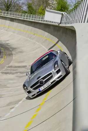 Mercedes SLS AMG Roadster