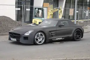 Mercedes SLS Black Series - Foto spia 20-10-2011