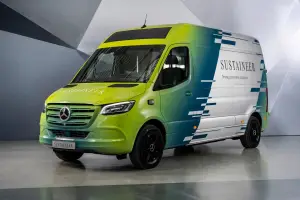 Mercedes Sustaineer - Foto ufficiali - 36