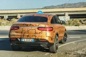 Mercedes SUV Attack Desert Test Drive