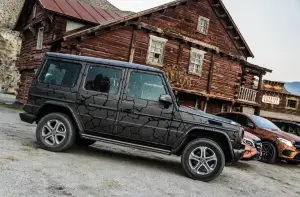 Mercedes SUV Attack Desert Test Drive