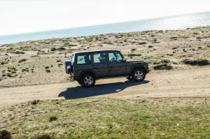 Mercedes SUV Attack Desert Test Drive