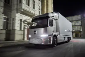 Mercedes Urban eTruck - 10