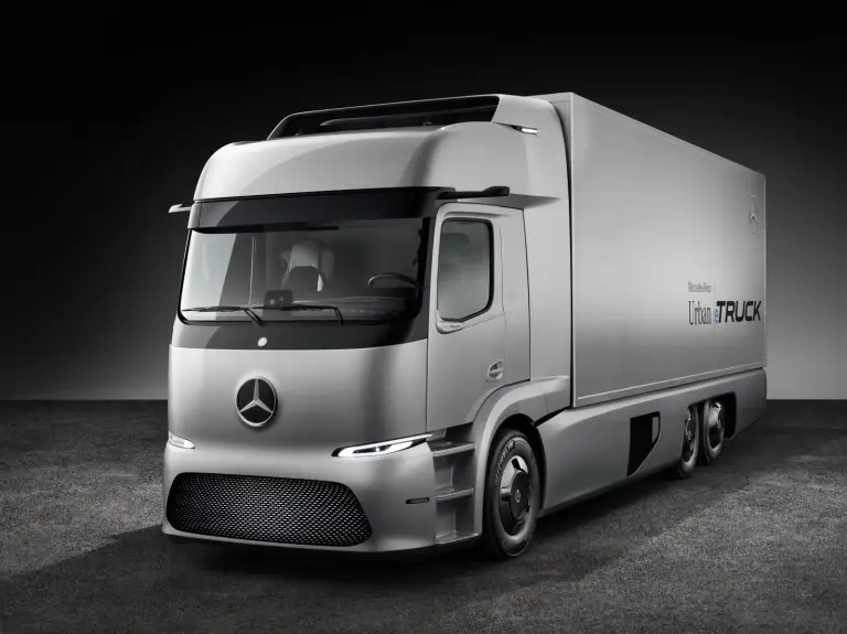 Mercedes Urban eTruck - 15