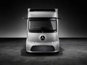 Mercedes Urban eTruck - 16
