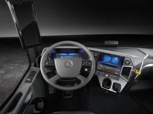 Mercedes Urban eTruck - 18