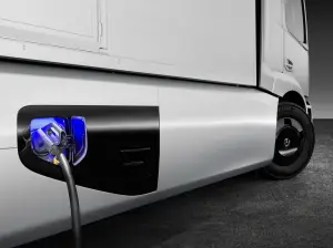 Mercedes Urban eTruck - 19