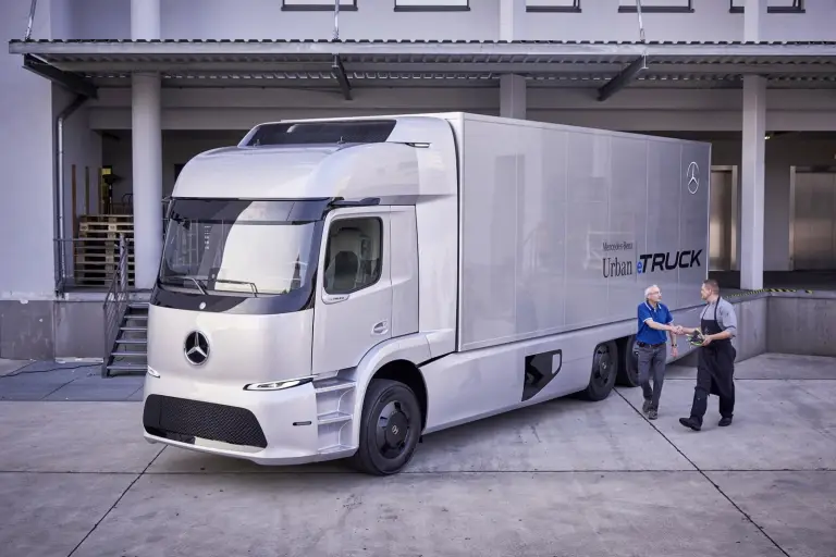 Mercedes Urban eTruck - 1