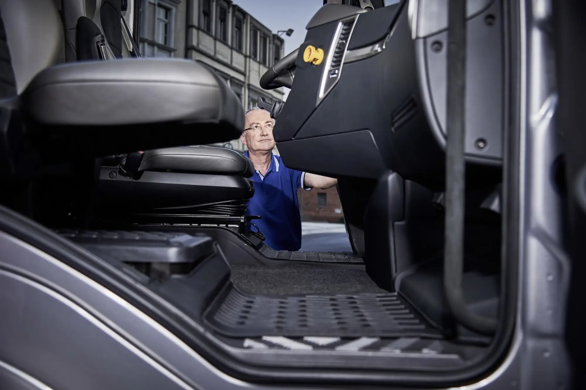 Mercedes Urban eTruck - 21