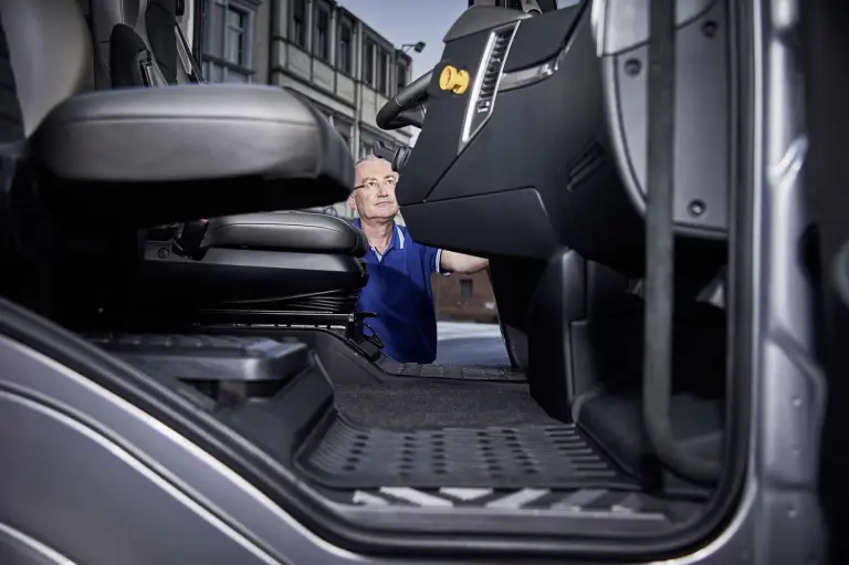 Mercedes Urban eTruck - 21