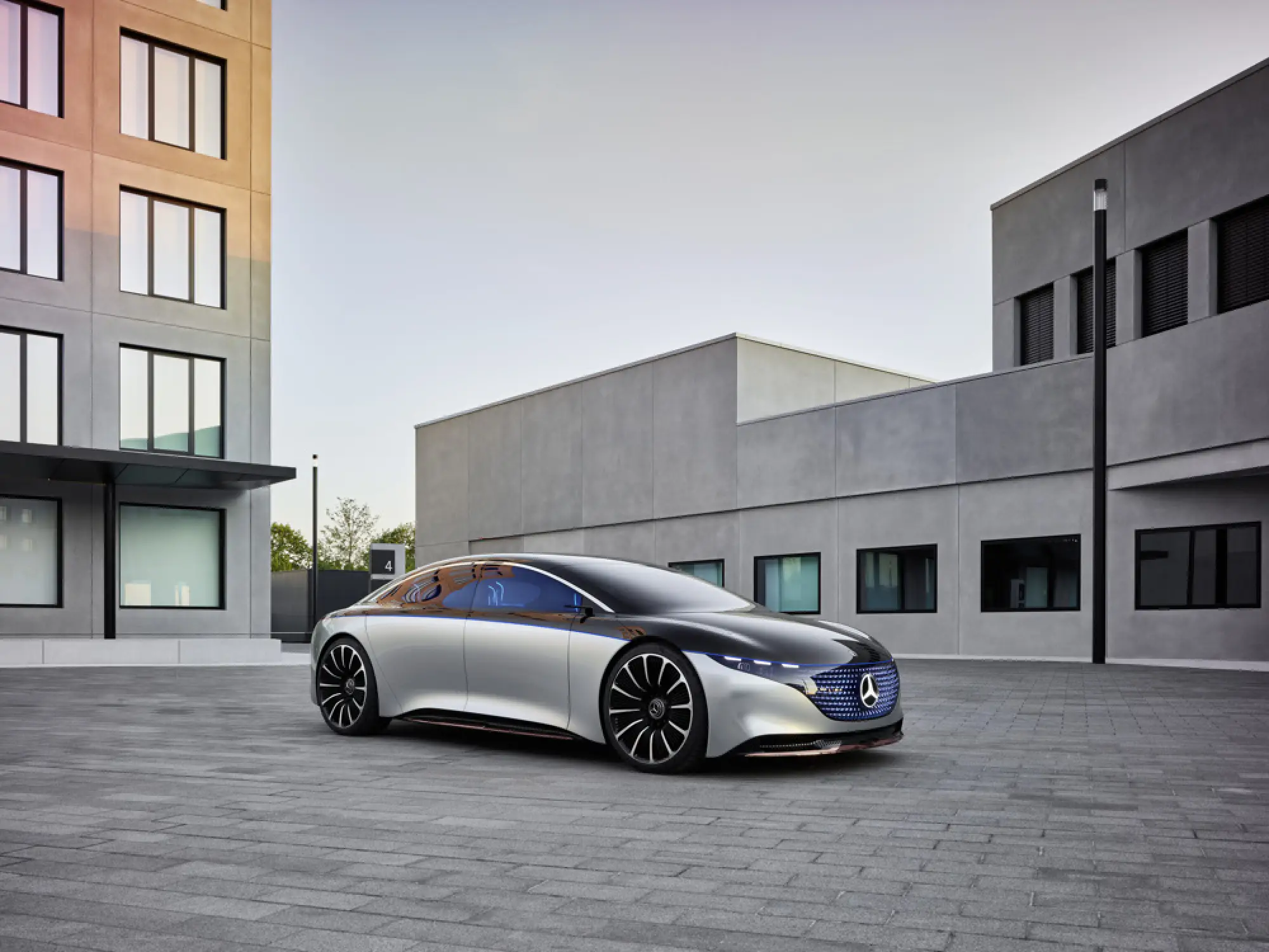 Mercedes Vision EQS - 4