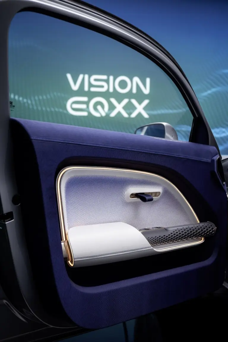 Mercedes Vision EQXX Concept - 18
