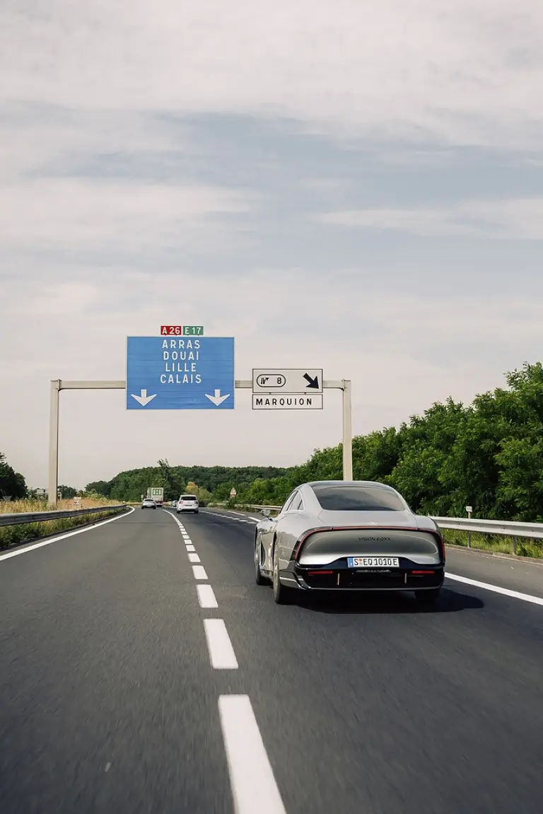 Mercedes Vision EQXX - Record efficienza - 13