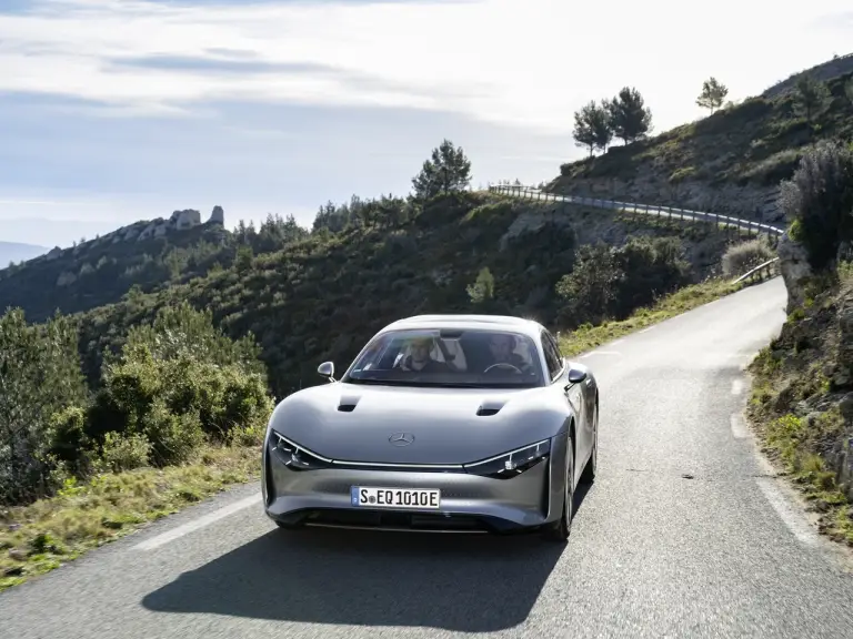Mercedes Vision EQXX test drive 1000 km - Foto - 48