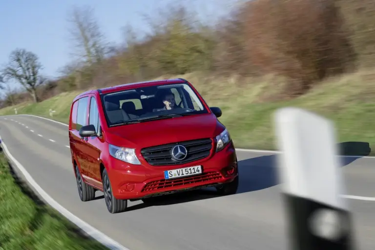 Mercedes Vito e eVito Tourer 2020 - Foto ufficiali - 13