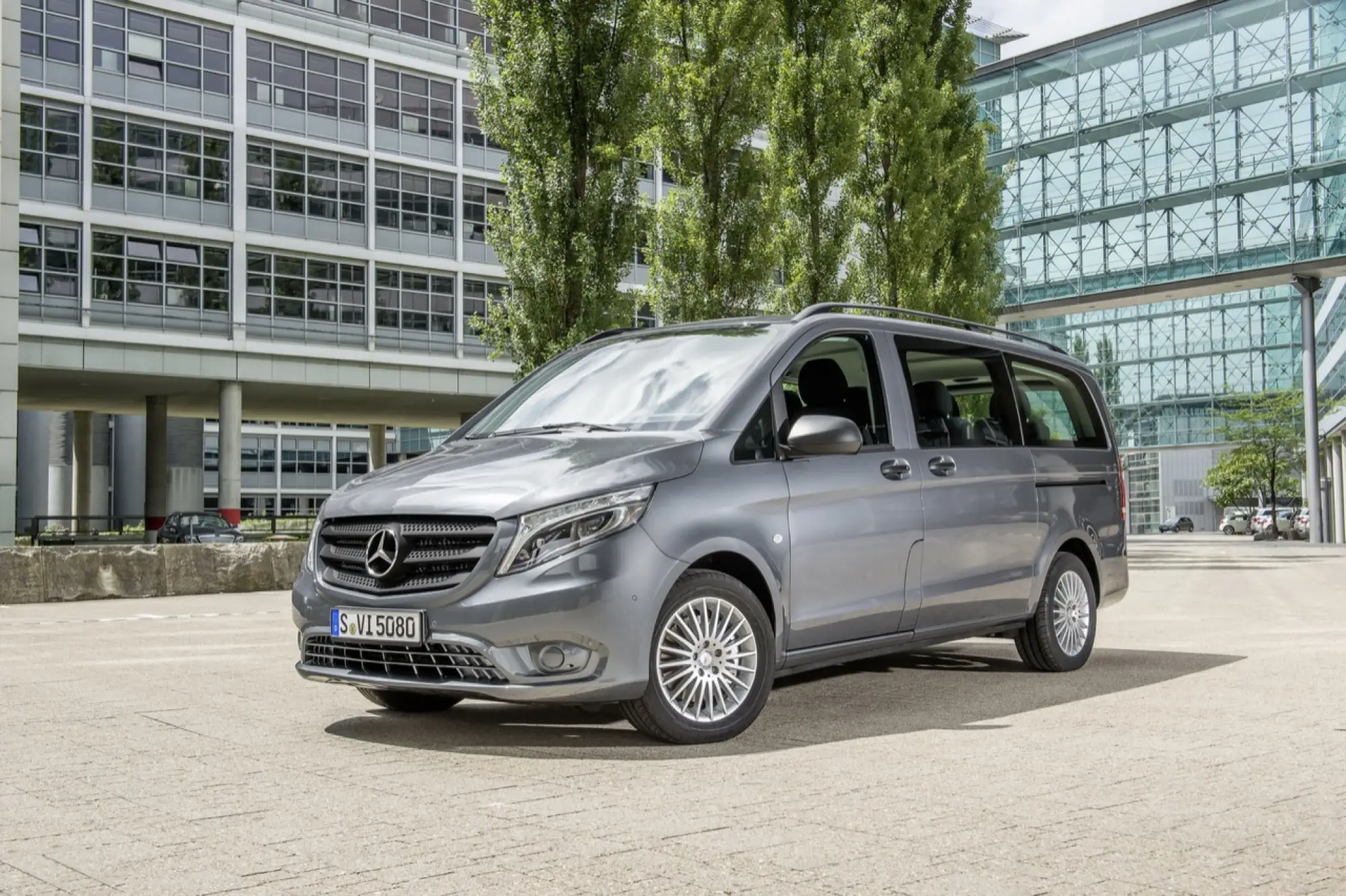 Mercedes Vito MY 2015 - 18