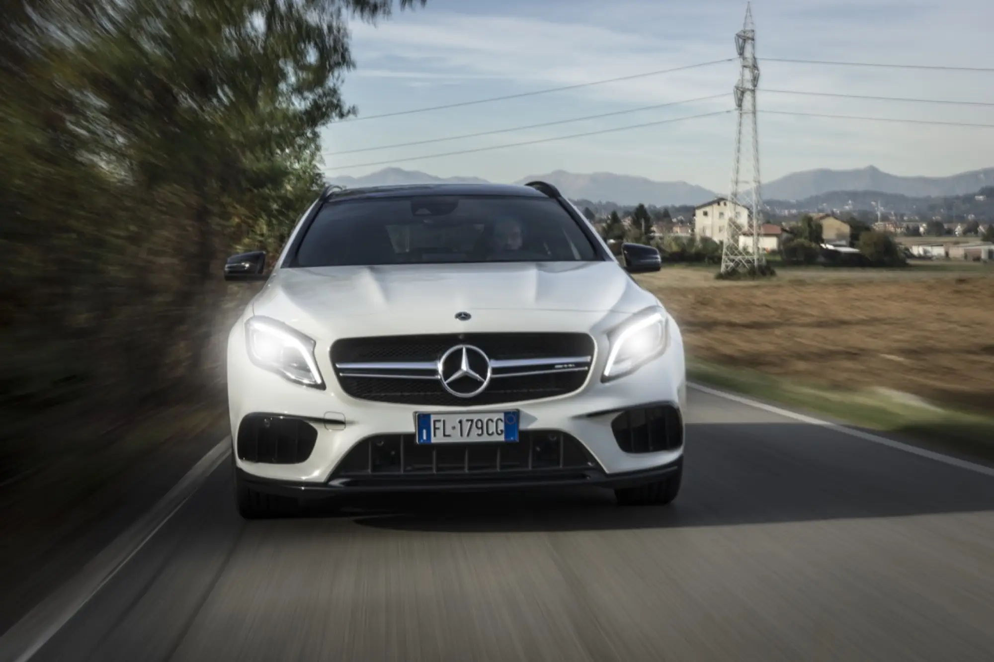 Mercedes_AMG_GLA 45 4MATIC - 24