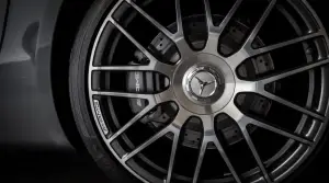 MERCEDES_GT ROADSTER_AMG