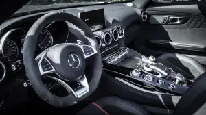 MERCEDES_GT ROADSTER_AMG