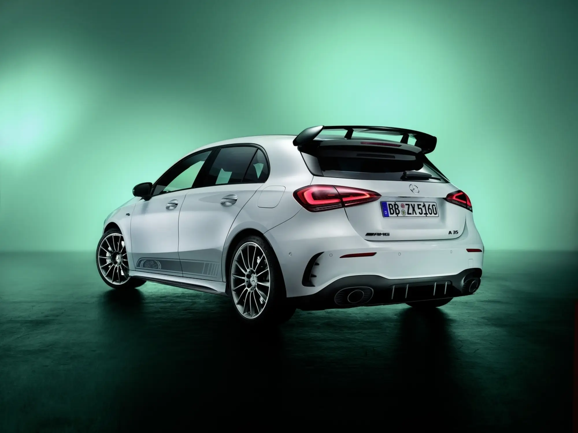 Merecedes-AMG A 35 Edition 55 - Foto - 4
