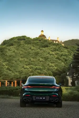 MG MG7 - Foto