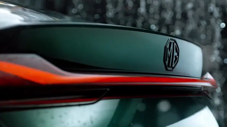 MG MG7 - Teaser - 9